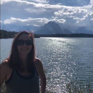 Meet your Posher, Vanesa